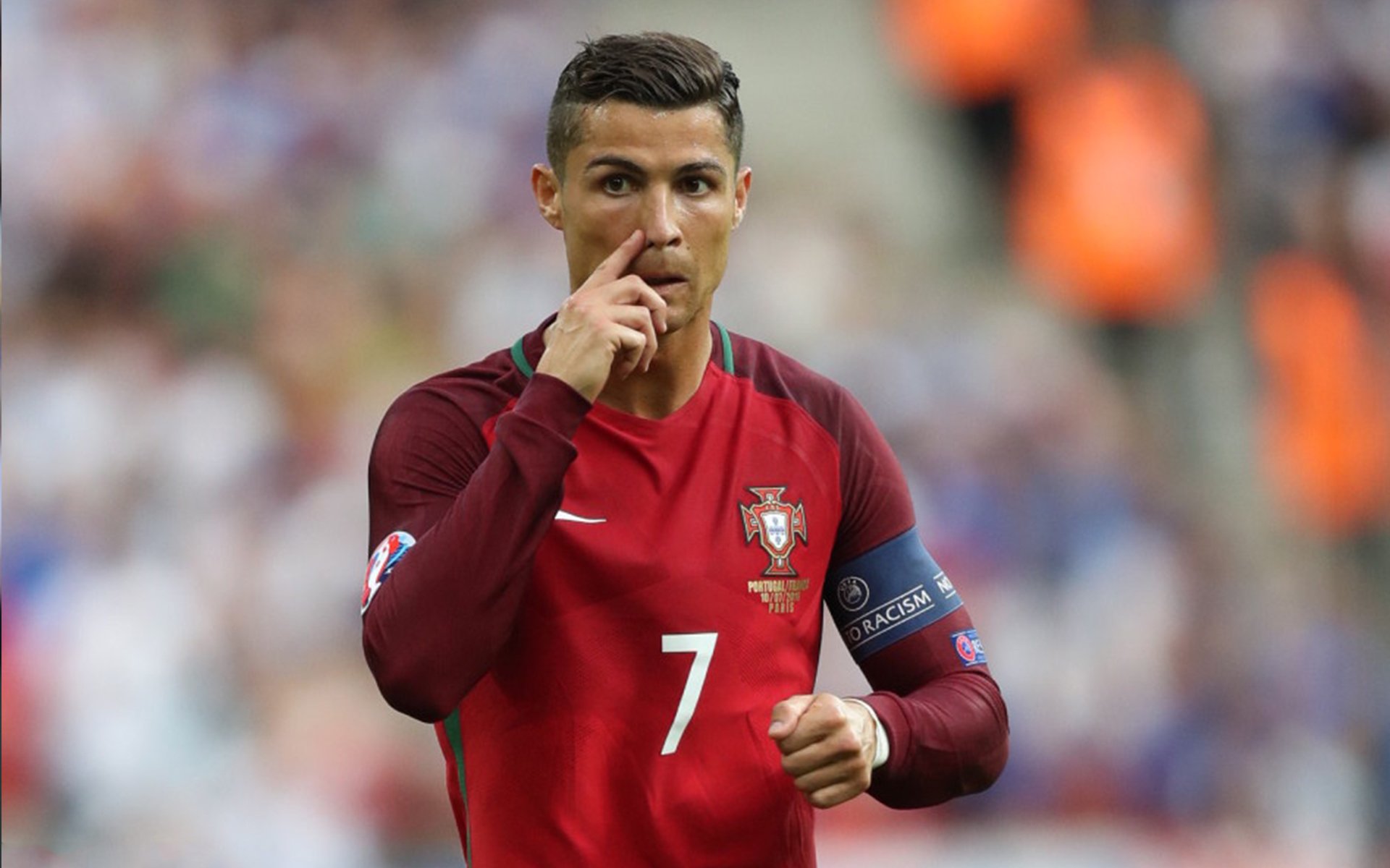 _未来运动机器人:智能助力运动训练_,未来多功能机器人