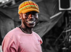 爱游戏体育（AYX）官方APP下载-英超比赛中裁判语调与非语言行为对球员情绪波动的影响，用语言或行为对裁判员的判决表示异议