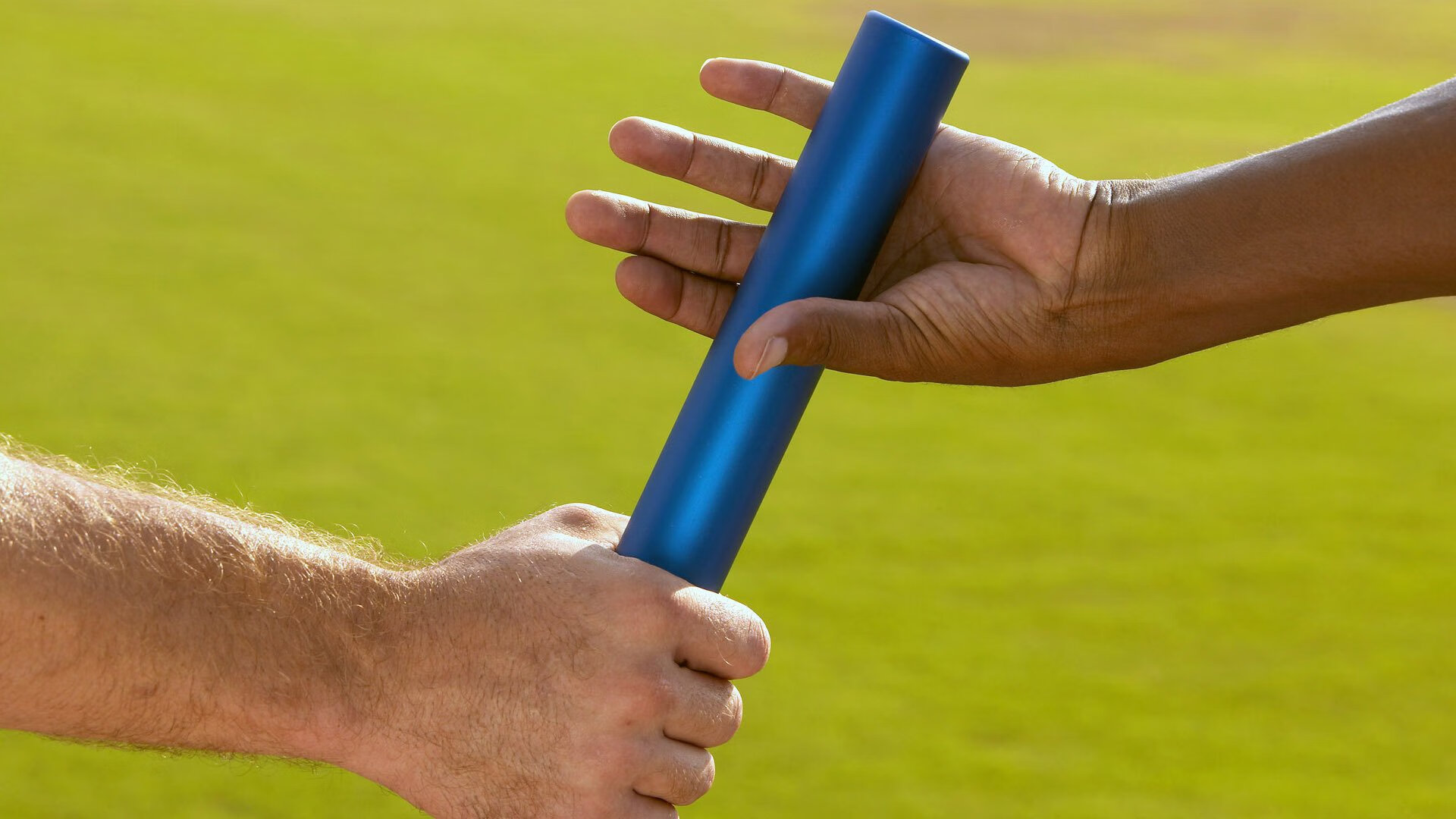 乔·波尔曼的表现稳步提升,帮助袋鼠队在橄榄球锦标赛中领先,乔伯罗橄榄球